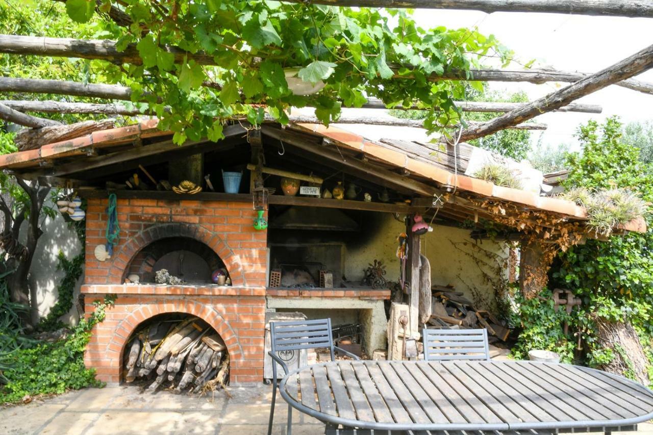 Casa Zafferano Pensionat Albenga Exteriör bild