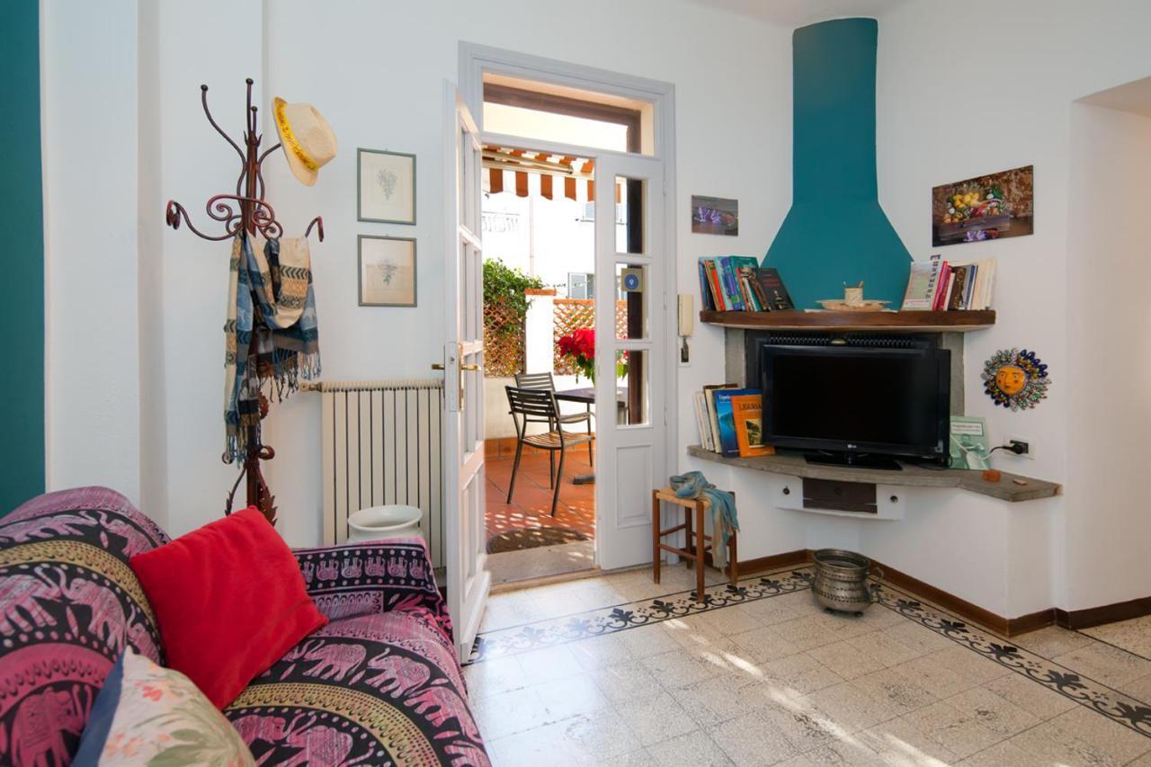 Casa Zafferano Pensionat Albenga Exteriör bild