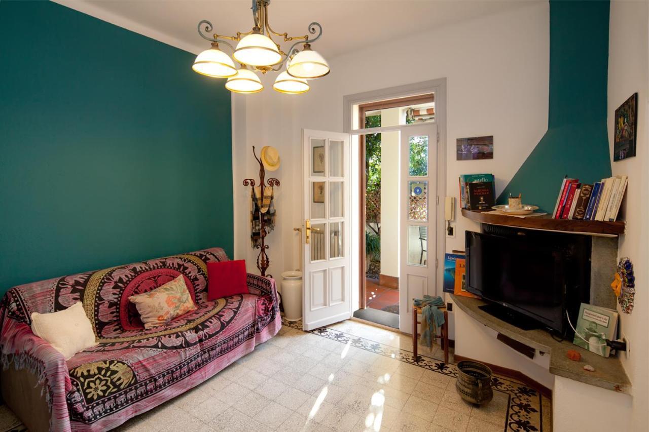 Casa Zafferano Pensionat Albenga Exteriör bild